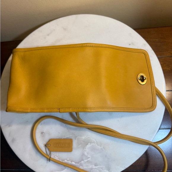 COACH vintage Yellow SCOOTER bag🔥beaut w tag - Picture 7 of 13